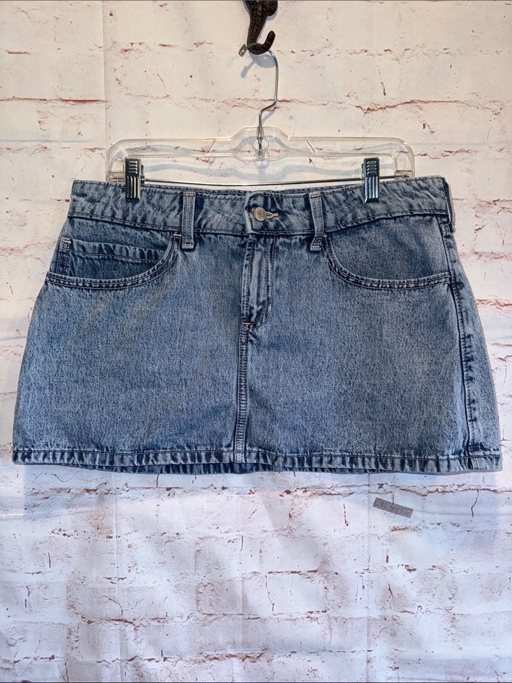 Hollister Light Blue Denim Mini Skirt pockets 10 skort accents